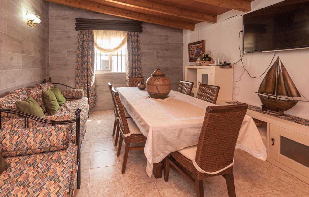 Awesome Home In Antequera With Wifi Esterno foto